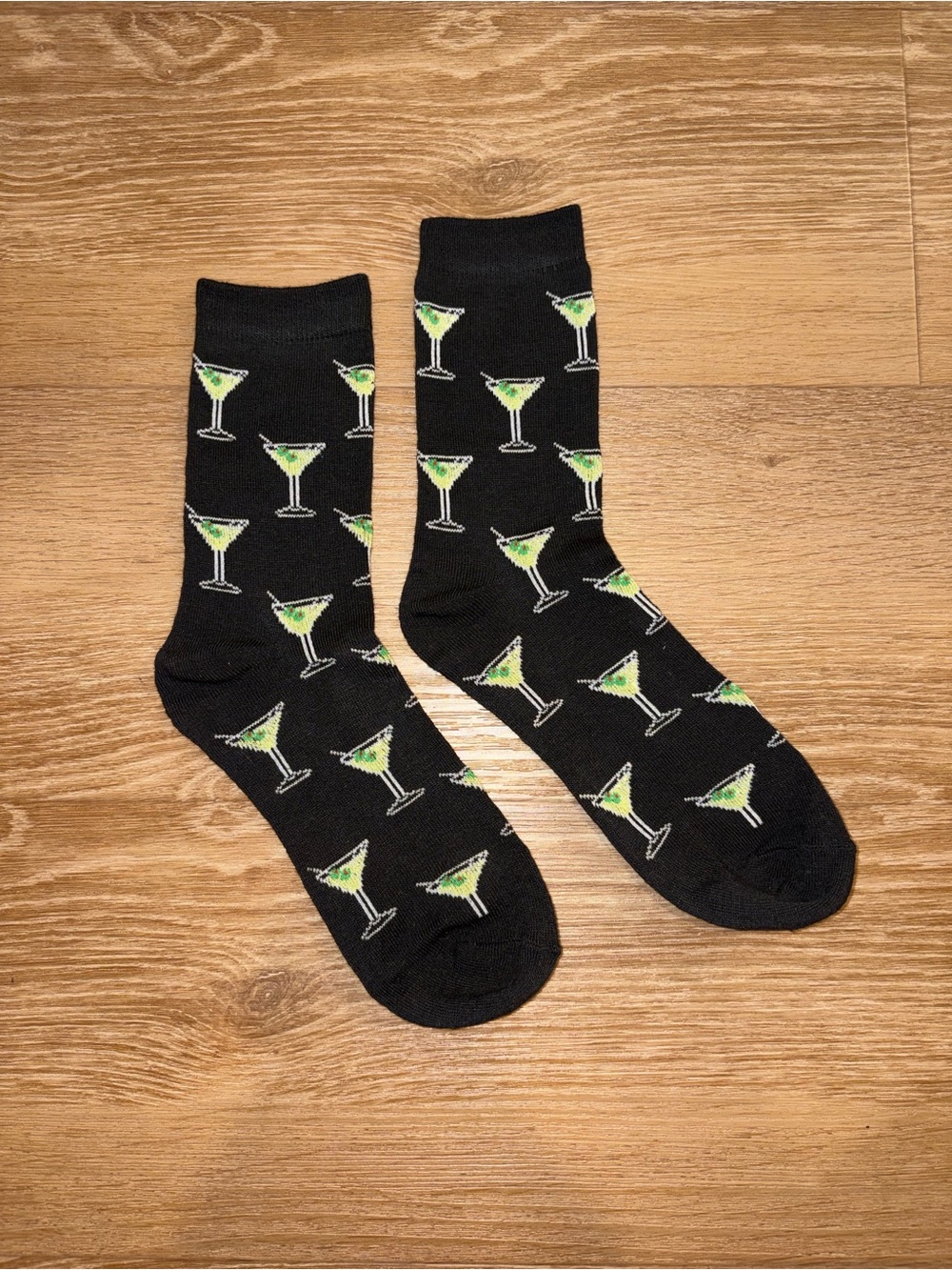 Men’s Martini Cocktail Novelty Crew Socks Black Green Drink Bar Party New
